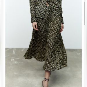 Zara Geometric Print Pleated Long Skirt XS NWT